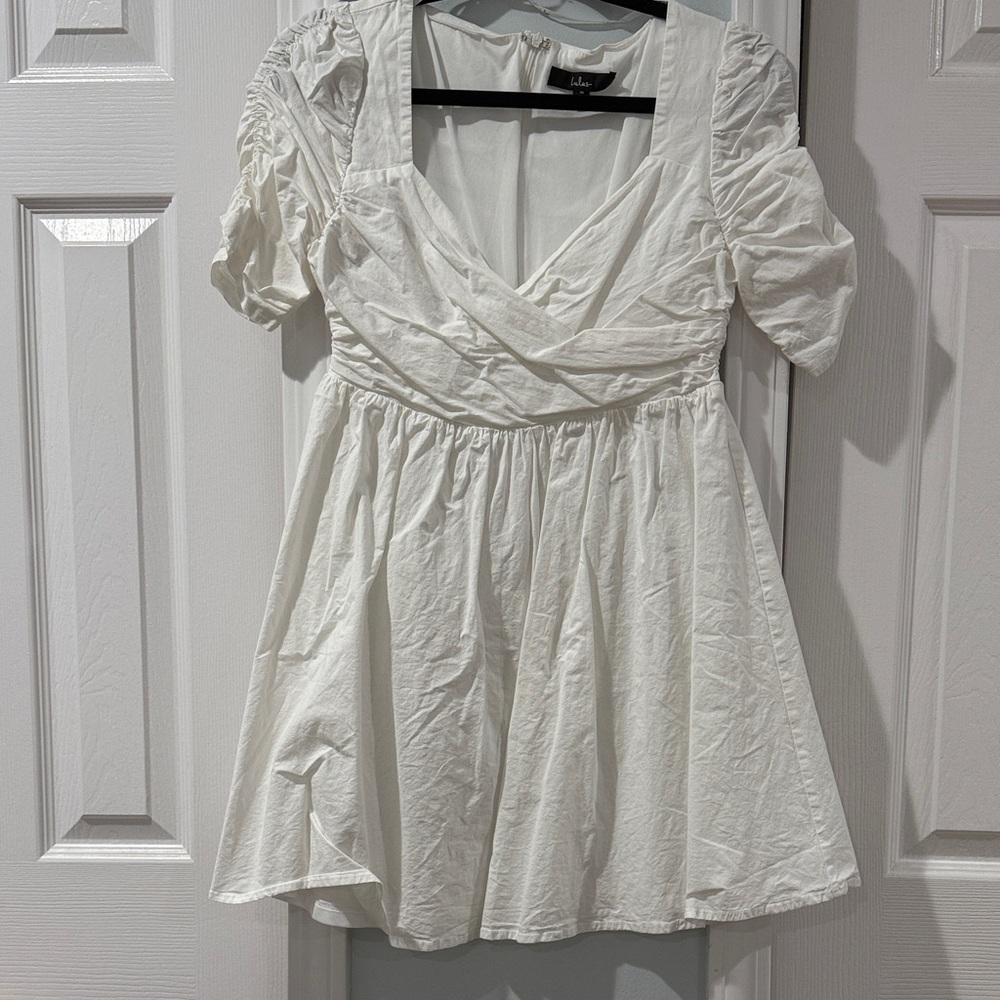 Lulu’s cute white mini dress